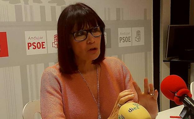 Micaela Navarro durante su comparecencia en la sede del PSOE. /J. C. GONZÁLEZ