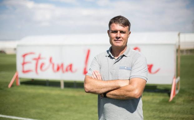 Morilla, del filial, sustituye a Oltra como entrenador del Granada