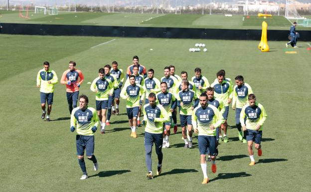 Morilla rescata a Germán, Puertas y Espinosa y se atreve con el canterano Juancho
