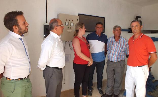 El Ayuntamiento y Aguas de Guadix presentaron las mejoras. /IDEAL GUADIX