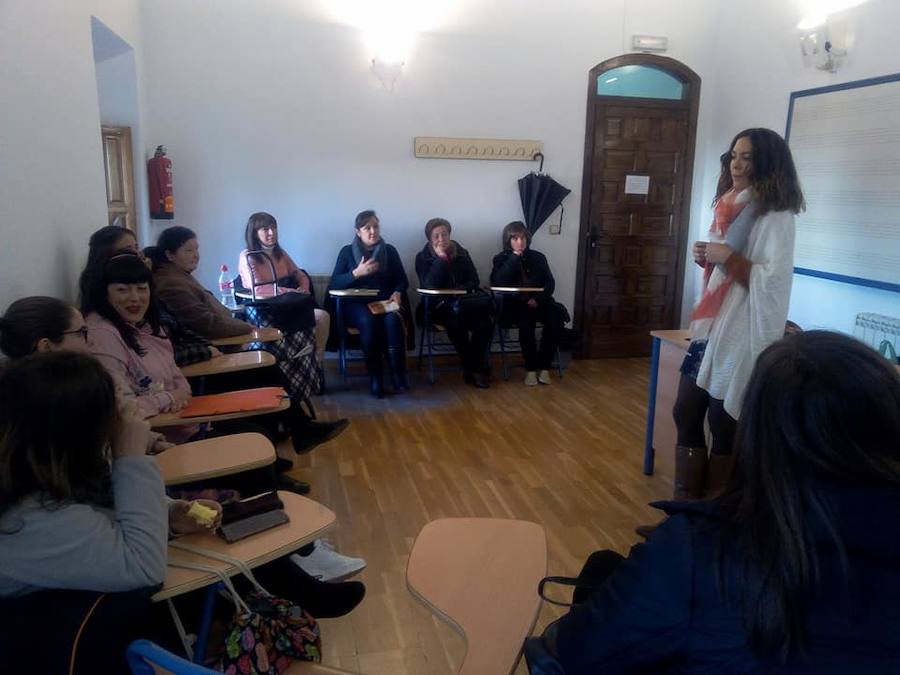 Arranca el curso 'Bienestar familiar: entre el afecto y la disciplina'