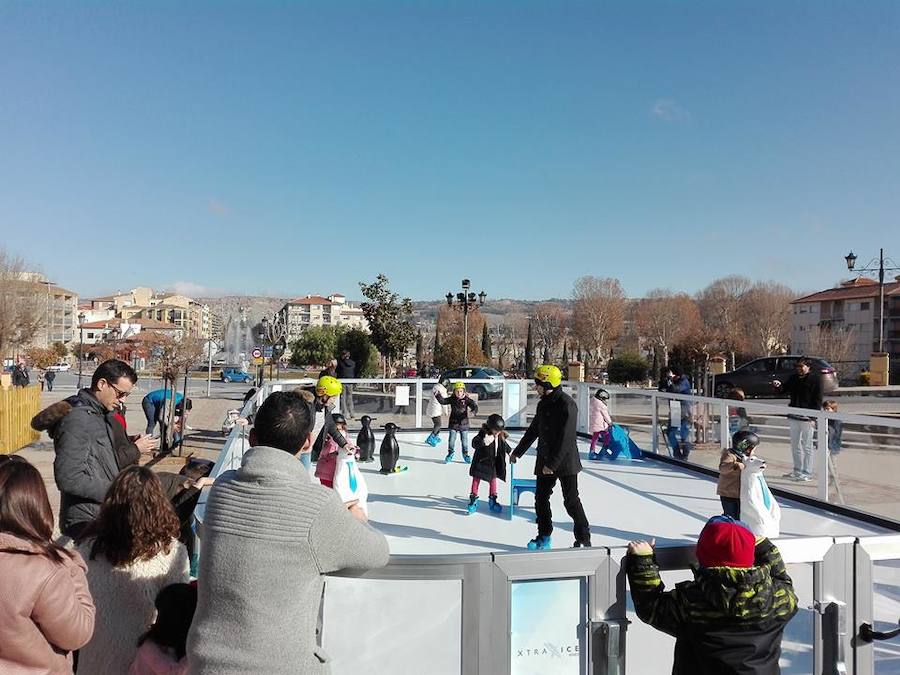 La pista de hielo estará operativa hasta el mediodía del domingo 7 de enero