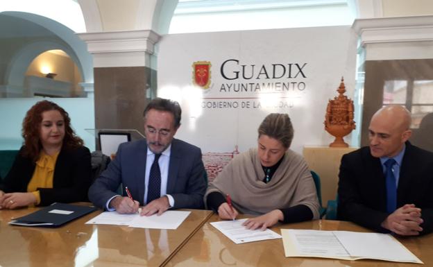 Junta y Ayuntamiento de Guadix acondicionarán la avenida Buenos Aires con un presupuesto de 2,4 millones