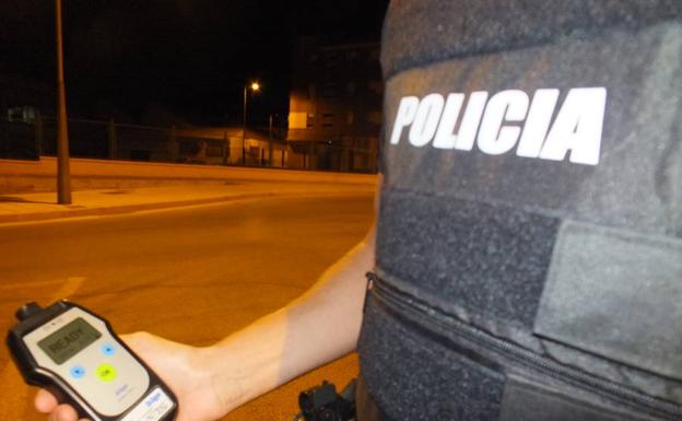 A disposición judicial por conducir cuadriplicando la tasa de alcoholemia en Guadix