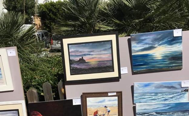 El paseo marítimo de Mojácar acoge hoy, de 11 a 14 horas, la segunda convocatoria del 'Paseo del Arte'./IDEAL