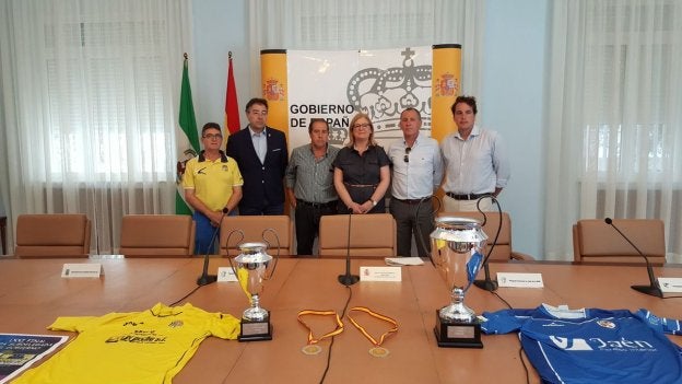 Francisca Molina presentó la gran final de Copa Subdelegada entre CD Navas y Linares B.