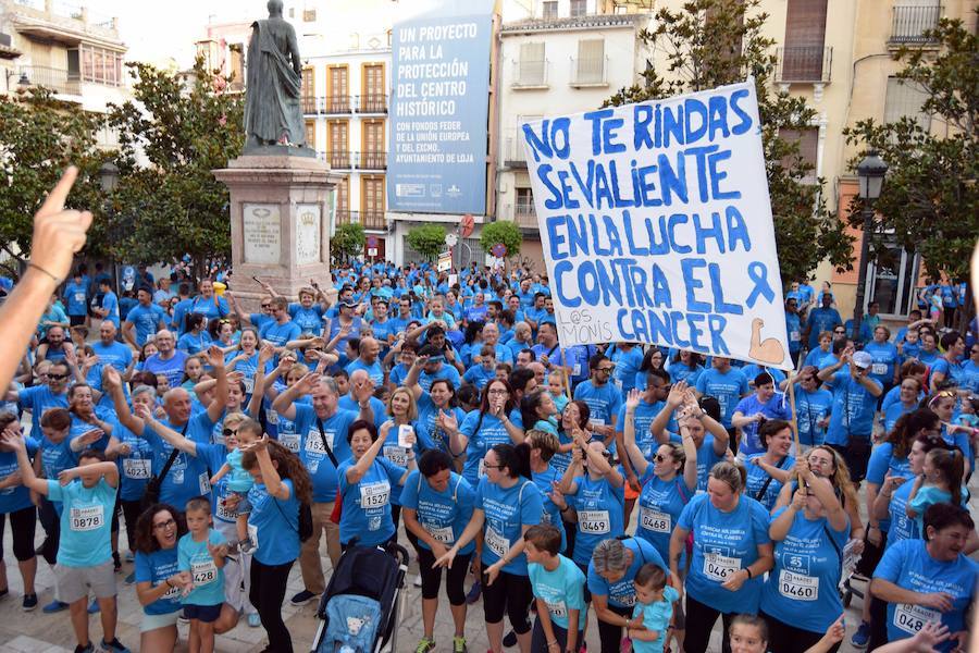 Participantes en la marcha, a la salida, en la Plaza de la Constitución. /FOTOS: JORGE MARTÍNEZ MAROTO