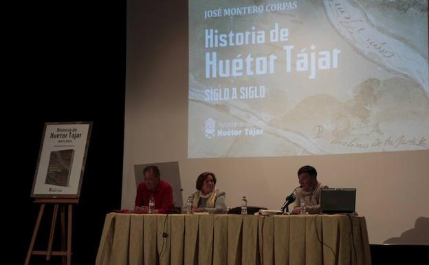 El historiador José Montero presenta su libro ‘Historia de Huétor Tájar siglo a siglo’