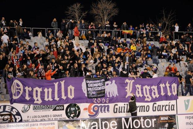 Aficionados en un partido del Real Jaén en La Victoria.