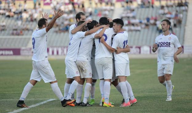 Partido entre el Real Jaén y el Torremolinos.