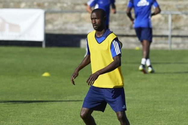 El senegalés Pape Diamanka en un entrenamiento con la UD Almería.