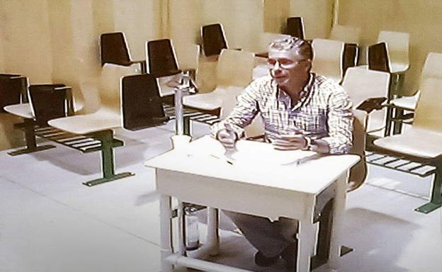 Francisco Granados, en la comisión de investigación de corrupción a la que fue citado a declarar por la Fundación Arpegio. /Efe