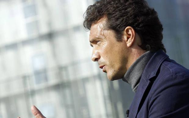 Guillermo Amor, exfutbolista del Barcelona. /Reuters