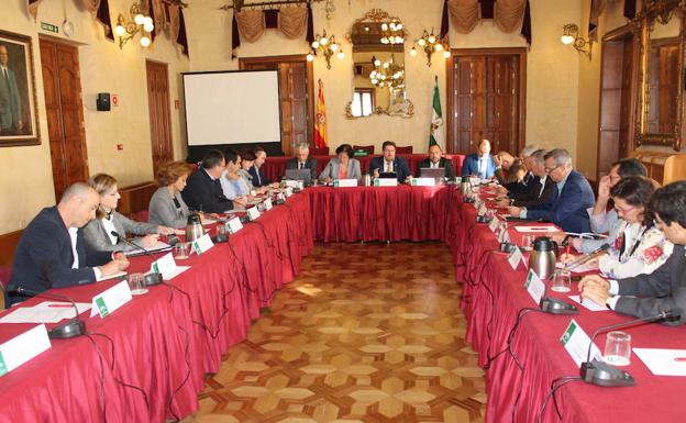 La Junta señala una reducción del 5% en el control biológico de frutas y hortalizas en Almería
