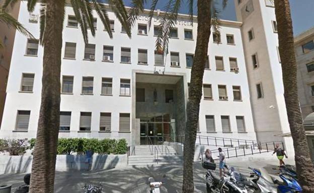 Aplazan a diciembre el juicio a una asociación cannabica por enfermedad de uno de los letrados