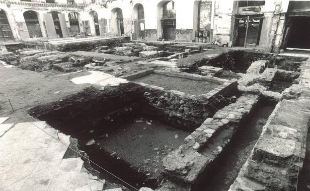Excavación arqueológica en el Suizo que sacó a la luz los restos de la alhóndiga Zaida /González Molero/Archivo de Ideal