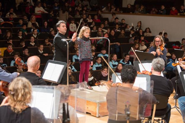El último concierto del programa '¡Hoy diriges tú!' de la OCG, saldado con un éxito de público./ALFREDO AGUILAR