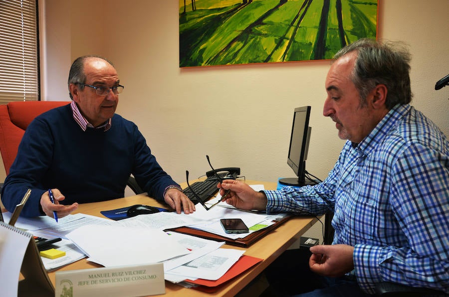 Los inspectores de Consumo de Granada centran su actuación en muñecos de guerra y armas.