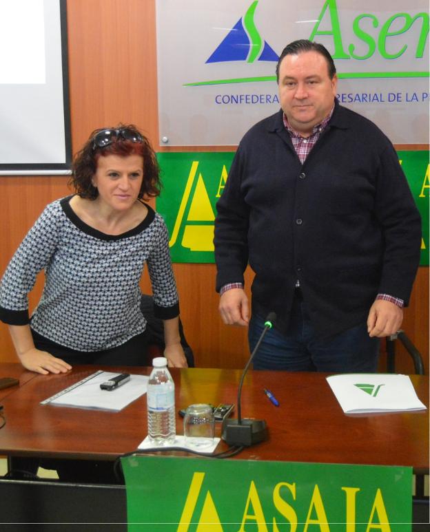 Adoración Blanque y Francisco Vargas, secretaria general y presidente de Asaja Almería. /J. E. R.