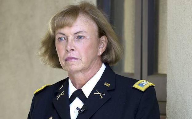 El coronel retirado Sheri Swokowski del ejército estadounidense, que ahora es una mujer. /Earnie Grafton (Reuters)