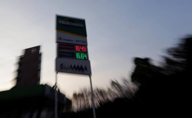 Una gasolinera mexicana. /Daniel Becerril (Reuters)
