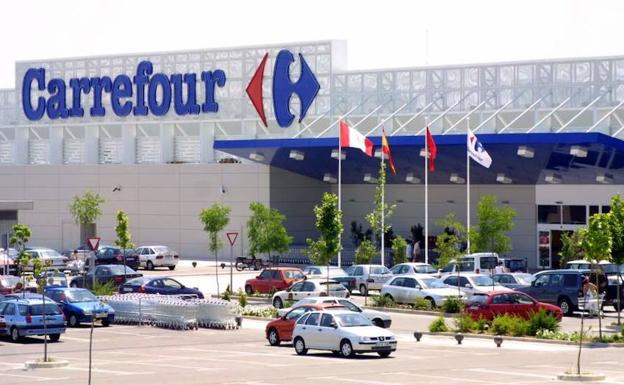 Rebajas en Carrefour: ordenadores y moda a mitad de precio