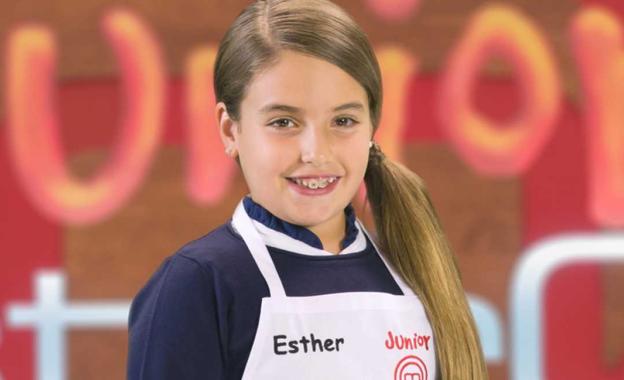 La granadina Esther enamora al jurado y pasa a la final de 'Masterchef Junior'