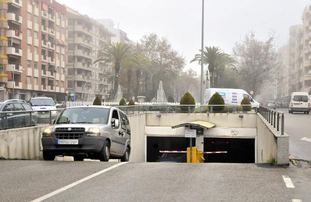Tanto el aparcamiento público de Santa Margarita como el de la Plaza de San Juan Bosco continúan con su actividad habitual./ENRIQUE