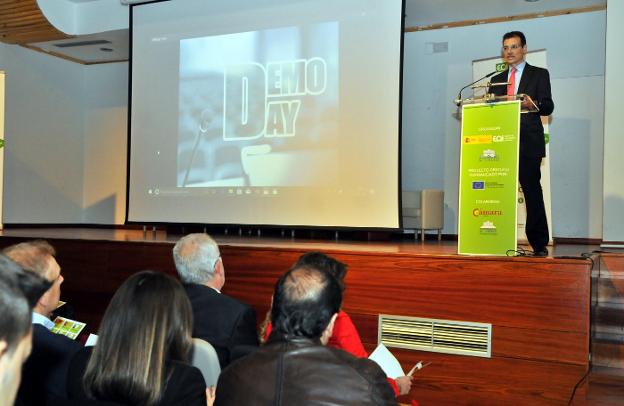 Los coworkers presentaron sus proyectos empresariales, en el auditorio de El Pósito./ENRIQUE