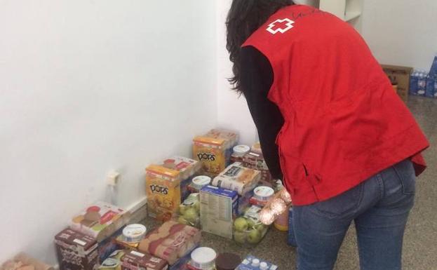 Recogida de alimentos de Cruz Roja./CREA