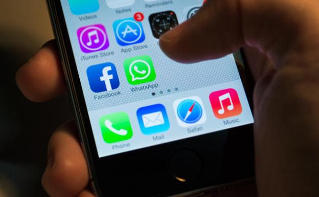 La genial conversación madre-hijo en WhatsApp que da la vuelta a España