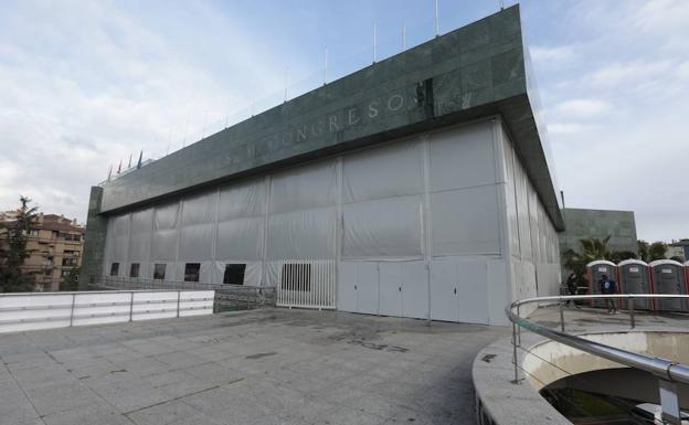 El escenario del Palacio de Congresos, clausurado./Alfredo Aguilar