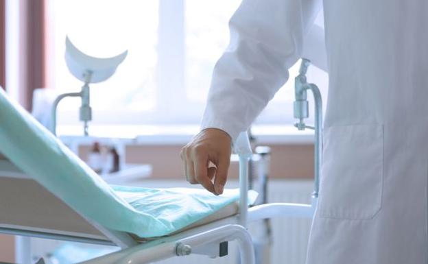 Detenido el ginecólogo que provocó 'orgasmos' a sus pacientes cuando le tomaba muestras