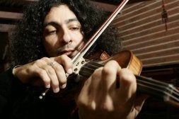 Ara Malikian estará en Almería el 18 de junio. / IDEAL/
