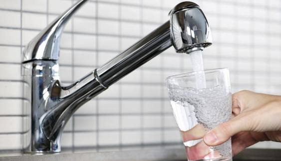 Sube el precio del agua potable en Adra