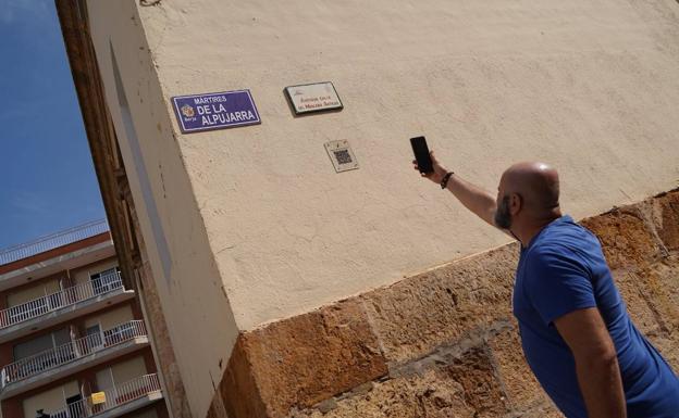 Berja emplea códigos QR para recuperar el nombre popular de algunas de sus calles