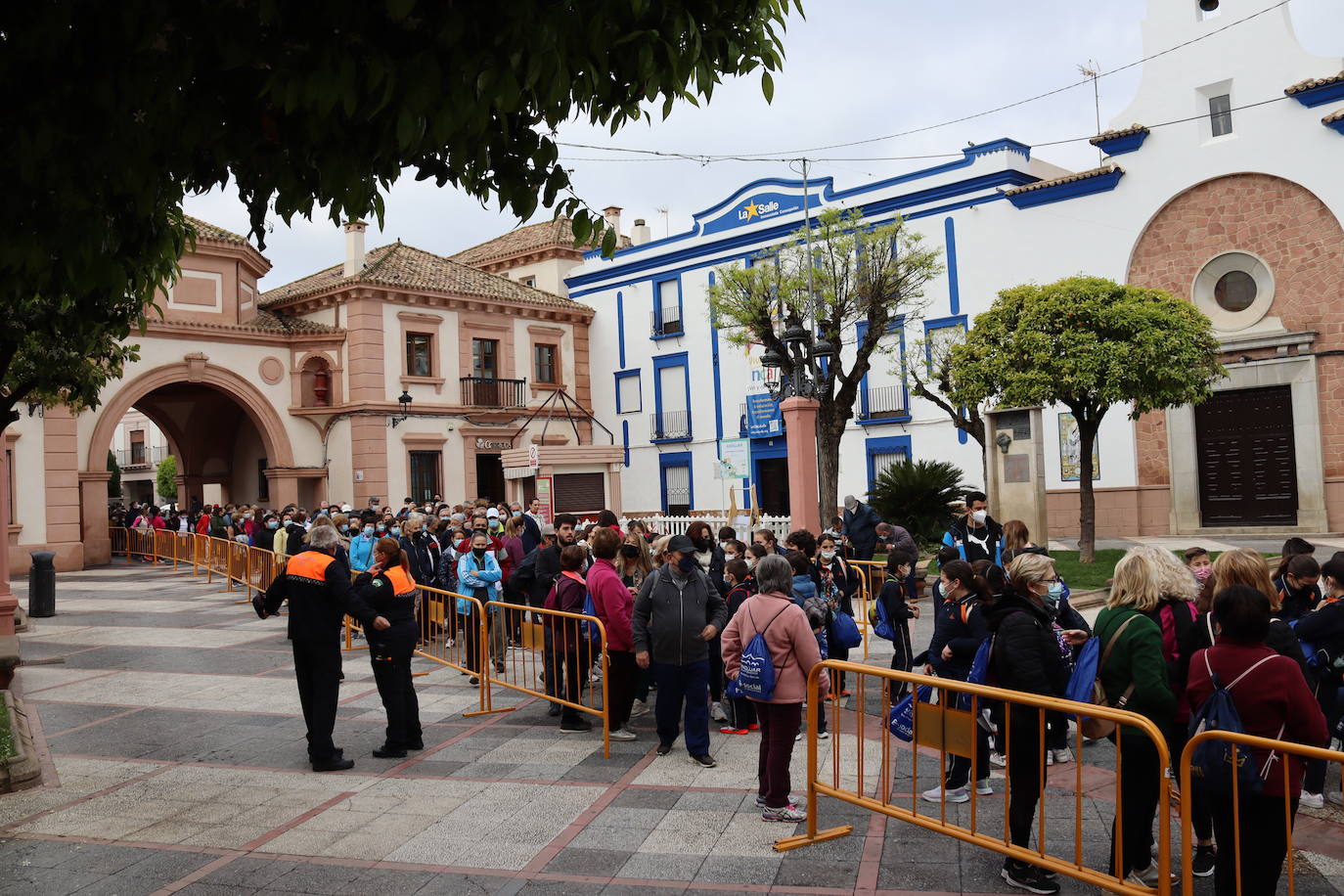 Escolares de Andújar participan en una marcha con motivo del Día Mundial de la Salud