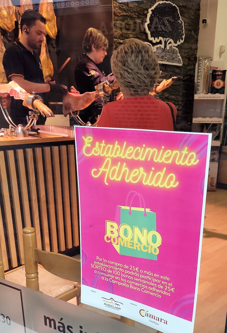 Medio centenar de establecimientos se suman a la campaña Bono-Comercio