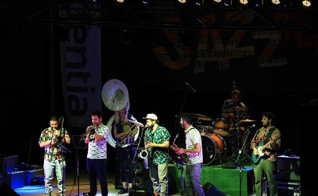 Los Muchachos de Brass durante su actuacién el el Jazz Te Digo Festival de Baza 