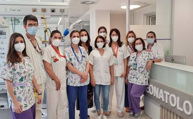Equipo de la Unidad de Pediatría del Hospital Universidatario de Poniente, nominado al Premio Hospital Optimista en categoría Servicio. /R. I.