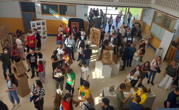 El IES Santo Domingo organiza la I Muestra de Bachilleratos de Artes