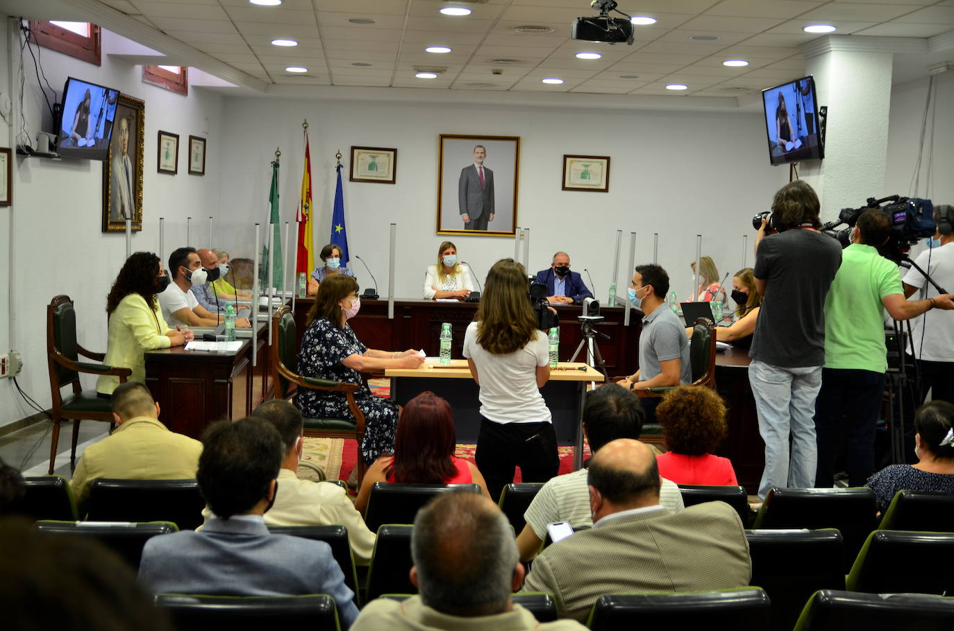 Purificación López Quesada, nueva alcaldesa de La Zubia tras prosperar la moción de censura