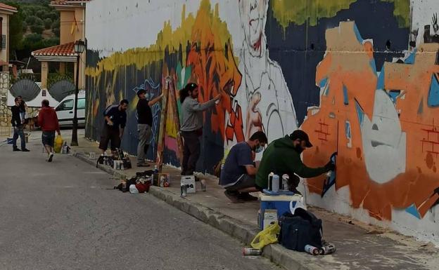 Grafiteros y aficionados al hip hop de todo el país se dan cita en el 'Meeting Point' de La Zubia
