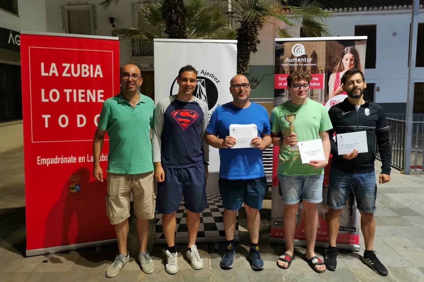 Alejandro Serrano gana el Torneo Nocturno Villa de La Zubia