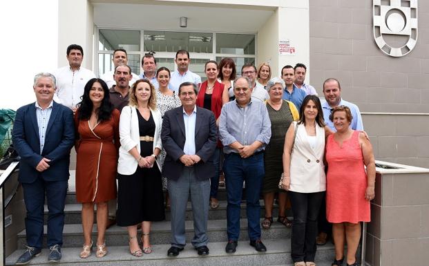 Diputación reúne a los municipios del Poniente para informarles sobre los programas de Concertación