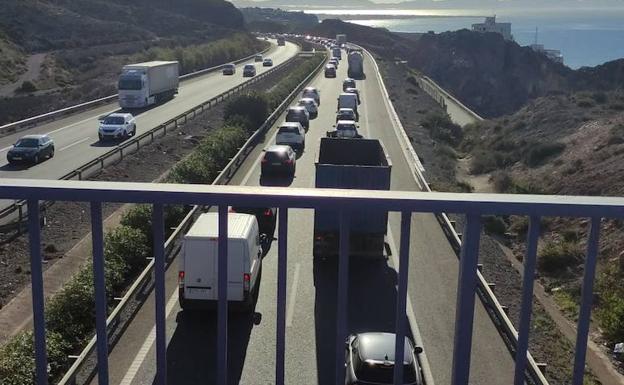 Amat pide que se abra El Cañarete en las horas punta para aliviar el tráfico en la A7
