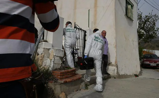 el padre del bebe que aparecio en la planta de basura de alhendin me siento enganado y muy dolido porque han matado a mi hijo ideal