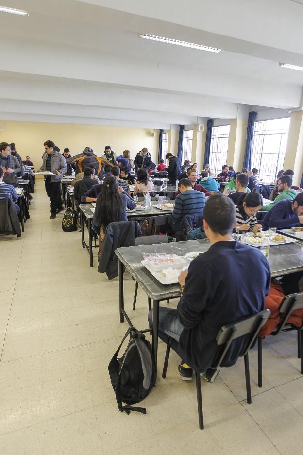 Un menú \'congelado\' en 3,5 euros en los comedores de la UGR | Ideal Un menú \'congelado\' en 3,5 euros en los comedores de la UGR | Ideal