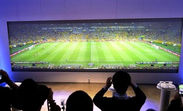 Fútbol en televisión: Dónde ver partidos de La Liga: guía de todas las competiciones y ofertas | Ideal