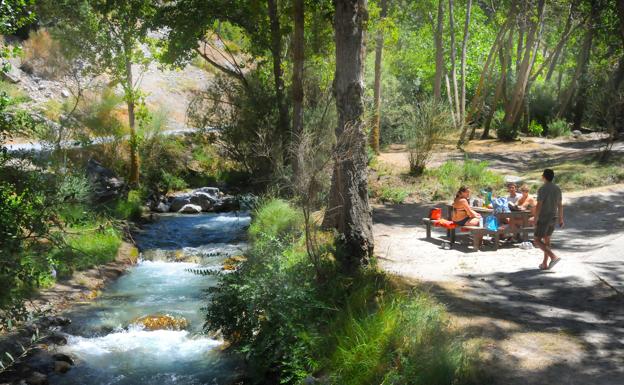 Foto de Área Recreativa El Almendral en Cacín, Granada